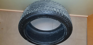 275/40 R20 Nokian Hakkapeliitta (4 foto / 4)