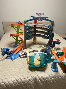 Hot wheels garaaž (4 foto / 5)