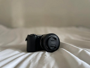 Hübriidkaamera Sony a5000 (1 foto / 2)