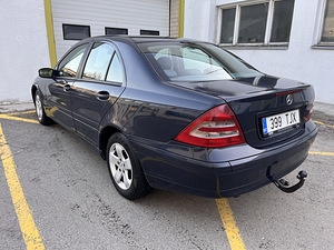Mercedes-Benz C200 CDI (2 foto / 8)