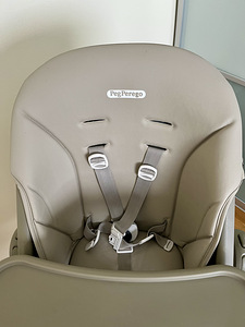 PEG PEREGO söögitool LIVING, Space sand (3 foto / 7)