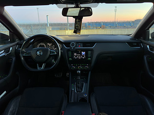 Skoda Octavia VRS 2.0 TDI DSG 135kW (12 foto / 15)