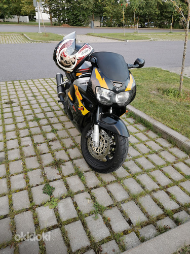Honda cbr 900rr fireblade
