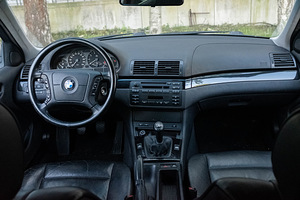 BMW 320i 110kw (8 foto / 8)