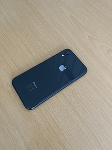 iPhone XR 164 GB (2 foto / 2)