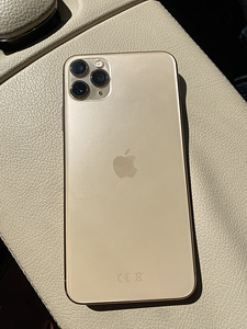 iPhone 11 Pro Max 256GB (1 foto / 2)