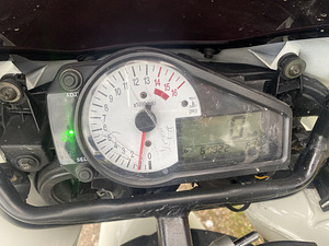 Продам Suzuki gsx-r750 (2 фото из 5)
