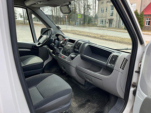 Peugeot Boxer 3.0 116kW (4 foto / 8)