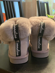 Uued. MonnaLisa ugg, 26 (1 foto / 3)