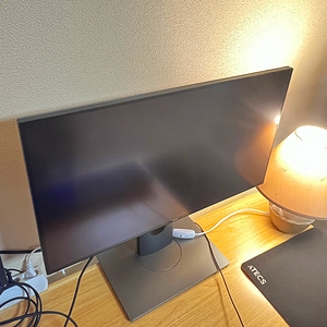 Dell UltraSharp U2518D (25", 2K) (3 foto / 5)