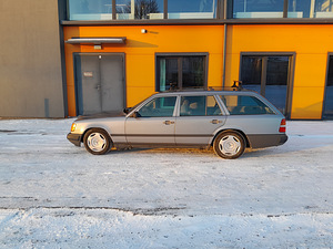Mercedes-Benz 230TE 1988 ÜV 12/24 (1 foto / 15)