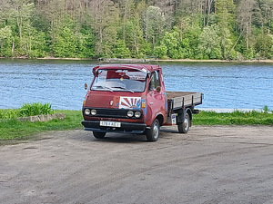 Toyota Hiace 1976. 1.6L bensiin (2 foto / 10)