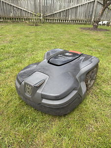 Husqvarna Automower 415X (1 foto / 1)