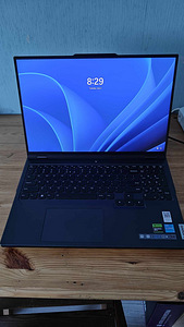 Legion Pro 5 16IRX8 16 240hz i5-13500HX 16GB 1SSD RTX4060 (1 foto / 5)