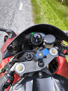 Yamaha YZF - R1 - 2005 (4 foto / 6)