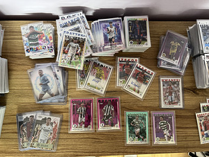 2024-25 Topps Chrome® UEFA Club Competitions jalkakaardid (4 foto / 5)