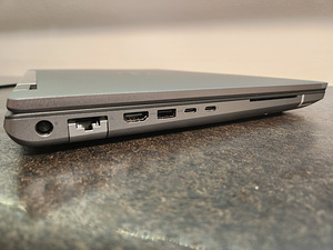 Dell Precision 7680 (i7, 64GB RAM, NVIDIA 12GB, garantii) (5 foto / 10)