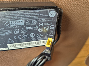 Lenovo ThinkPad Pro dock + Lenovo 90W laadija (6 foto / 6)