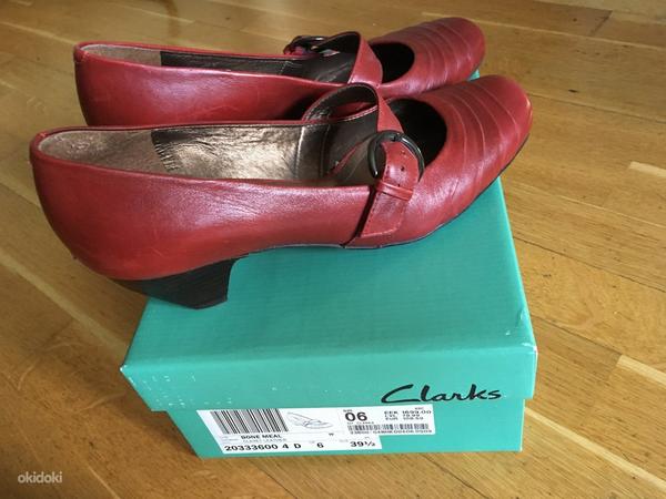 Clarks кожаные туфли s. 39,5 (UK 6) (фото #1)