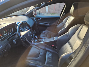 Volvo xc60 (2 foto / 8)