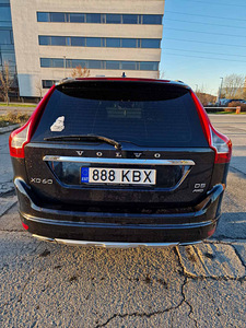 Volvo xc60 (6 foto / 8)