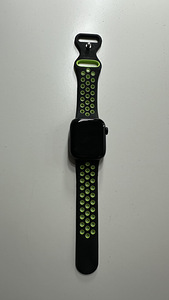 Apple Watch 8 41mm GPS+CEL (1 foto / 2)