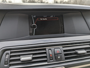 BMW 520 TwinPower Turbo (10 foto / 10)