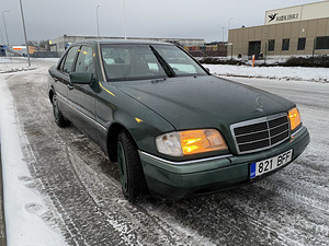 Mercedes-benz c180 90kw atm ÜV:08.2025 (3 foto / 11)