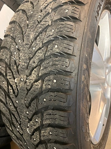 Шины Nokian Hakkapeliitta 9 SUV 235/55R18 Wet (5 фото из 8)