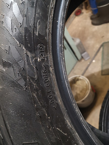 Шины Nokian Hakkapeliitta 9 SUV 235/55R18 Wet (8 фото из 8)