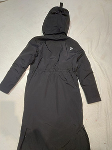 Didriksons talveparka LEYA uus hind (3 foto / 4)