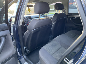 Müüa või vahetada Audi A4 B7 2006 (7 foto / 11)