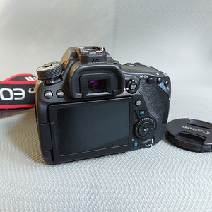 Canon EOS 80D + 18-135mm IS USM . (3 foto / 7)