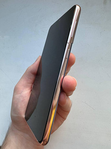 Samsung S21 5G (8/128 Gb) (4 foto / 4)
