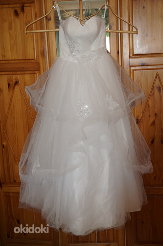Свадебное платье, размер 40-42 (фото #2)