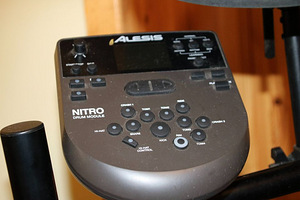 ALESIS NITRO MESH KIT elektrooniline trummikomplekt (4 foto / 6)