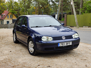 Volkswagen Golf 4 Special Edition (13 foto / 13)