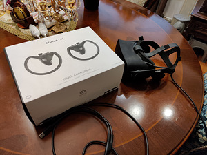 Oculus Rift CV1 (1 фото из 5)
