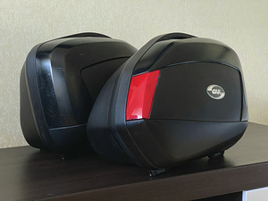 GIVI V35 Kohvri komplekt 2tk (1 foto / 8)