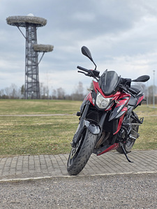 2019 Suzuki GSX-S750 (1 фото из 4)