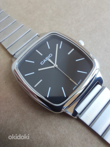 Новые квадратные часы CASIO Vintage (фото #1)