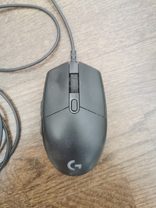 Logitech игровая мышь (2 фото из 5)