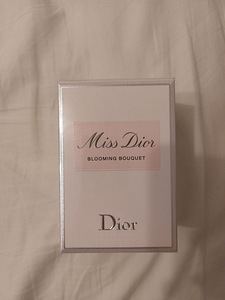 Dior Blooming Bouquet 100 мл новый оригинал (1 фото из 3)