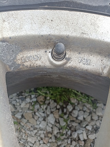 Renault 17" valuveljed (2 foto / 3)
