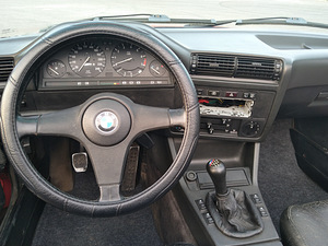 E30 BMW 320 Cabrio (12 фото из 13)