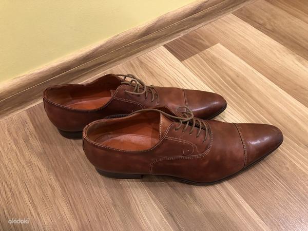 Santoni kingad