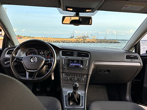 Volkswagen Golf 7 (7 foto / 15)
