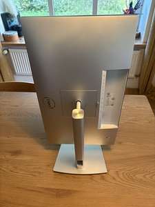 Müüa Dell U2422HE USB-C dokiga (4 foto / 4)