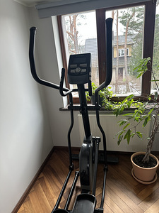 Elliptiline trenažöör TUNTURI Performance C55-F Crosstrainer (1 foto / 3)