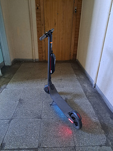 Segway Ninebot ES4 (4 foto / 5)